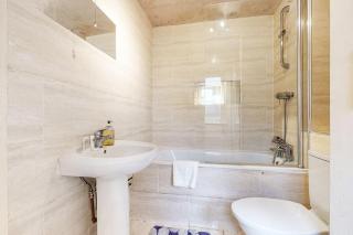 1-BR Flat with Easy Tube Access Nine Elms - Londra - 1