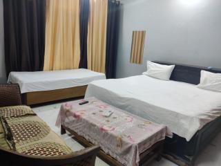 Navbharat Homestay - Faizābād - 5
