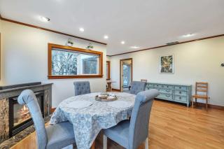 5 Mi to Dtwn Seattle Home with Ocean and City Views - 5