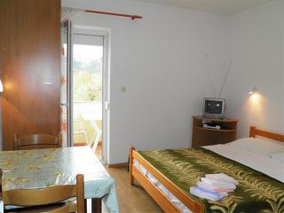 Apartments Miljenka - Baška (Bescanuova) - 1