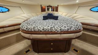 Superbe yacht dans le port de Cannes - 6