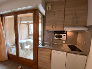 Studio 4 Couchages avec Balcon en Centre-Ville, Proche Remontées et Thermes – Brides-les-Bains - FR-1-512-69 - Brides-les-Bains - 7