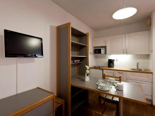 Studio Confortable pour 2 Personnes avec Balcon, Proche Télécabine et Spa à Brides-les-Bains - FR-1-512-114 - 1