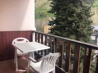 Studio central avec balcon, parking et lave-vaisselle - FR-1-512-134 - Brides-les-Bains - 2