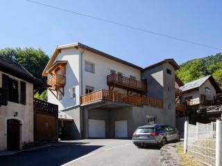 Appartement neuf 2* au centre de Brides avec terrasse, proche télécabines et commerces - FR-1-512-41 - Brides-les-Bains - 3