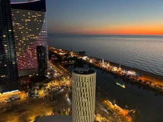 GQ Premium Apartments In Alliance Palace - Batumi - 8