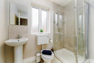 Cosy Ashbourne Lodge - Sleeps 4 - 1