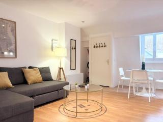 Apartment for 6 guests in Hypercentre de Rbx - 1