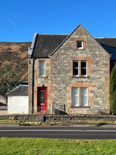 The Farmhouse Snug - 9