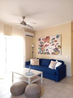 C4 2-Rooms apt 3rd 850m Metro Evangelismos 150m EKPA Univ Campus 100m Bus Stop to Acropolis - 2