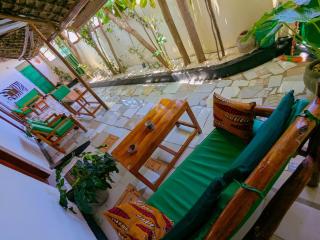 Zanz 14 Beach Bungalow - 3