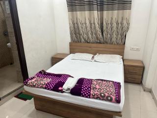 Hotel O Mominpur Guest House - Ālīpur - 3