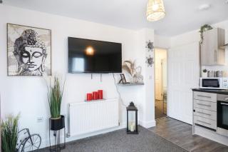 Affordable 1 & 2 Bed Apartments in Slough, Great Heathrow Location - Colnbrook - 1