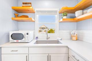Linger Longer - Oak Island - 4