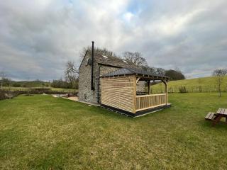 PRIVATE LUXURY Barn Stay with Hot Tub and OUTDOOR ENTERTAINMENT, YORKSHIRE DALES SLEEPS 10! - Airton - 4