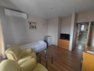 Olympic Guest House with Free Parking - 9