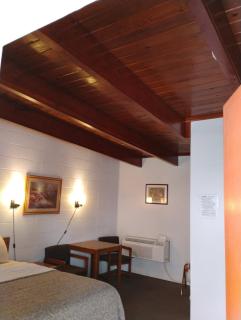 Lazy U Motel - 8