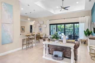 Sunset Cove Marina Gateway-Heated Pool, Spacious, Walk to Dining,Shops,Marina - 4