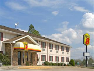 Super 8 by Wyndham Batesville - 1