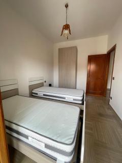 Appartamento con terrazzo - Fondi - 4