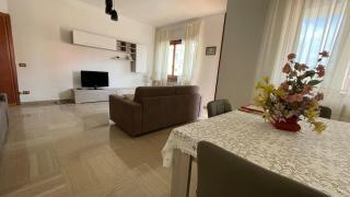 Appartamento con terrazzo - Fondi - 6