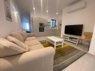 Swieqi Malaika New Apt 1 with COURTYARD - Is-Swieqi - 0