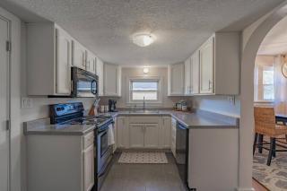 Lodge On Landess - 1