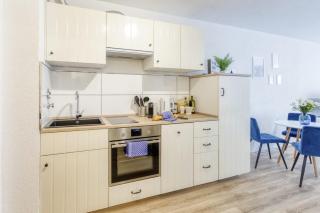 Relax-Apartment mit Indoor-Pool, Fitness und Netflix am Bodensee - Uhldingen-Mühlhofen - 1