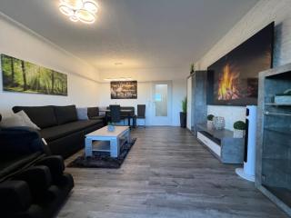Relax-Apartment mit Indoor-Pool, Sauna, Massagesessel und Netflix - Schonach - 5