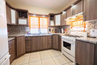 Arenales Guest House - 2