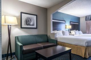 Holiday Inn Express & Suites Roanoke Rapids by IHG - Roanoke Rapids - 1