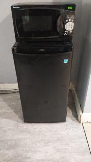 Gated King Bed Hotel Room 216 - 3