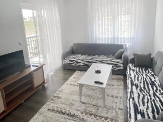 Uphill Apartment - Pristina - 5