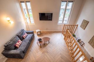 OIQIA • Palace Hôtel • N°2 - 5