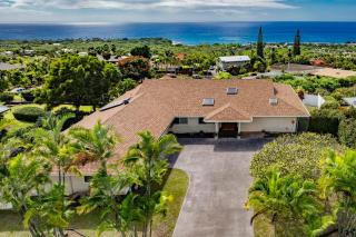 Panoramic Ocean View Home with Pool by Kona PhiLong - Kailua-Kona - 2