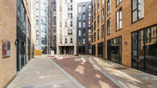 Experience Spacious & Stylish Accommodation in the Vibrant Hub at New Bridewell! - Bristol - 1