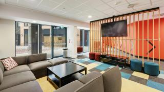 Experience Spacious & Stylish Accommodation in the Vibrant Hub at New Bridewell! - Bristol - 5