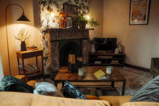 The Gate Lodge by Mint Stays - 9