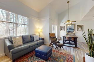 Whispering Woods Retreat - Sapphire - 8