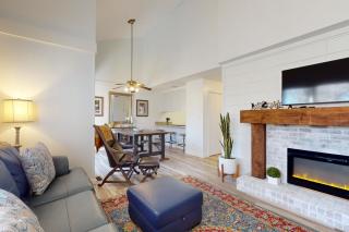 Whispering Woods Retreat - Sapphire - 6