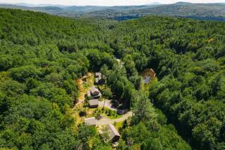 Fireplace Woods Club Access - Modern Quechee - Quechee - 3