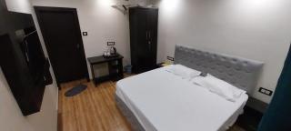Hotel Ocean Blue - Gorakhpur - 0