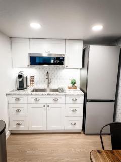 Bright & Cozy Basement Retreat - American Fork - 5