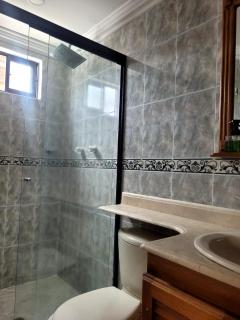 Habitacion Multiple con baño privado - 4