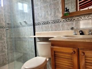 Habitacion Multiple con baño privado - 3