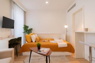 HostWise - Stylish & Bright Studio - Oporto - 3