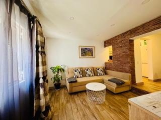 La Casa de Abajo - 2