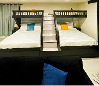 Azalea Landing Custom Bunk Spacious Hot Tub - Brookings - 0