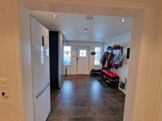 Private room with shared kitchen, bathroom and tv - Gjøvik - 2