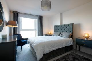 32 Ross Apartment, Canary Wharf Area - London - 4